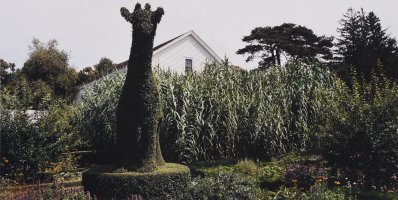 Thumbnail for Giraffe Topiary, Green …
